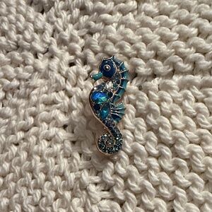 Rhinestone and Enamel Seahorse Brooch NWOT